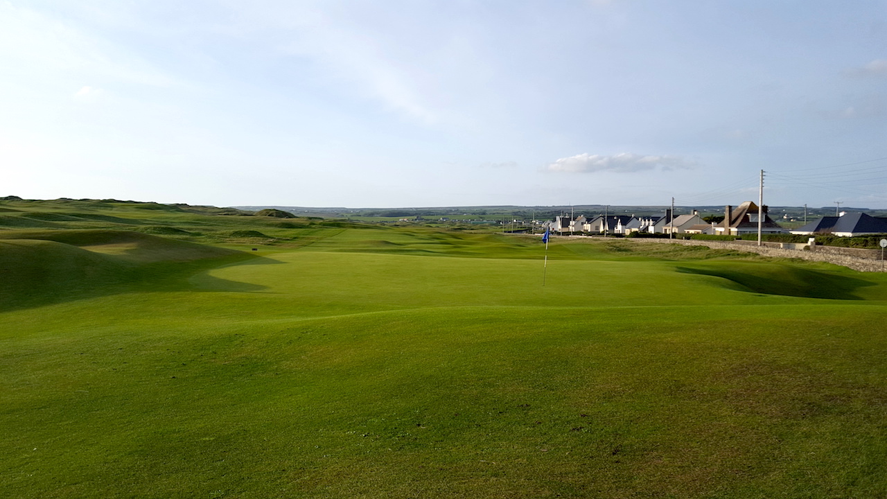Lahinch Golf Club One Of The Best Golf Links Courses To